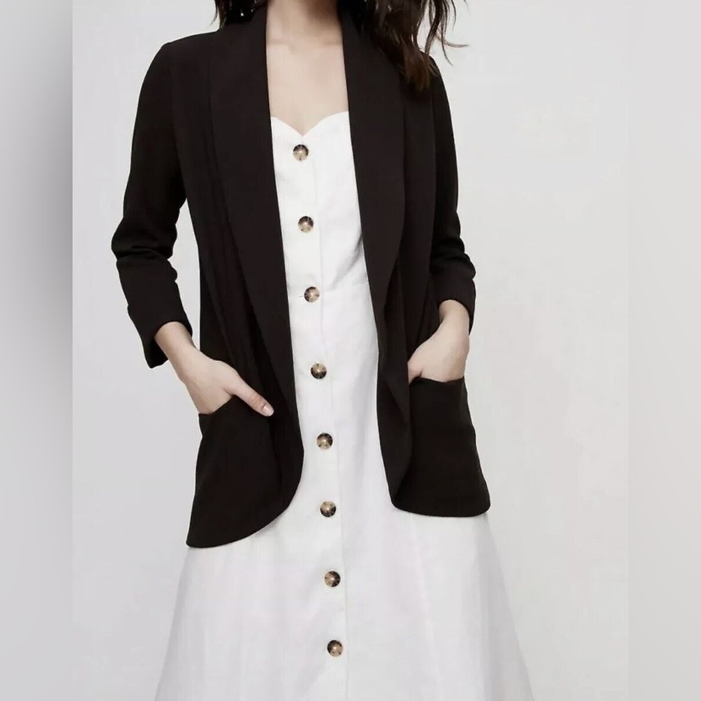 Wilfred Aritzia Chevalier Black Satin collar blazer with pockets size 6 - Picture 11 of 13